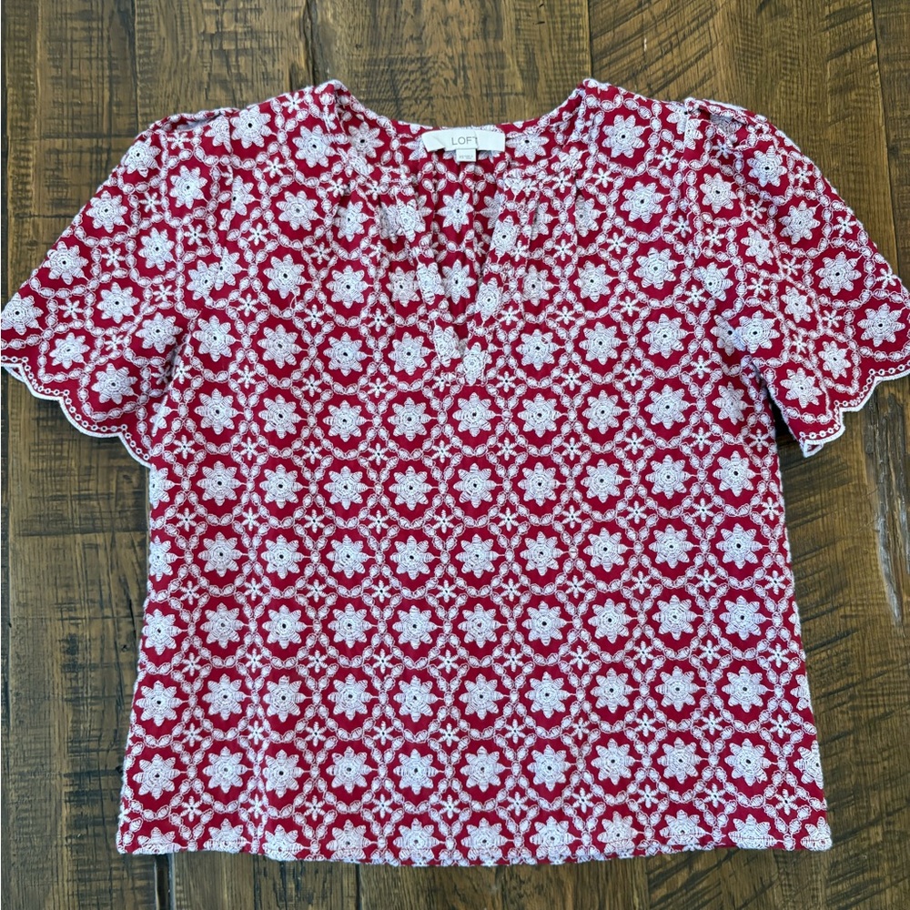 LOFT Red & White Floral Short Sleeve Top